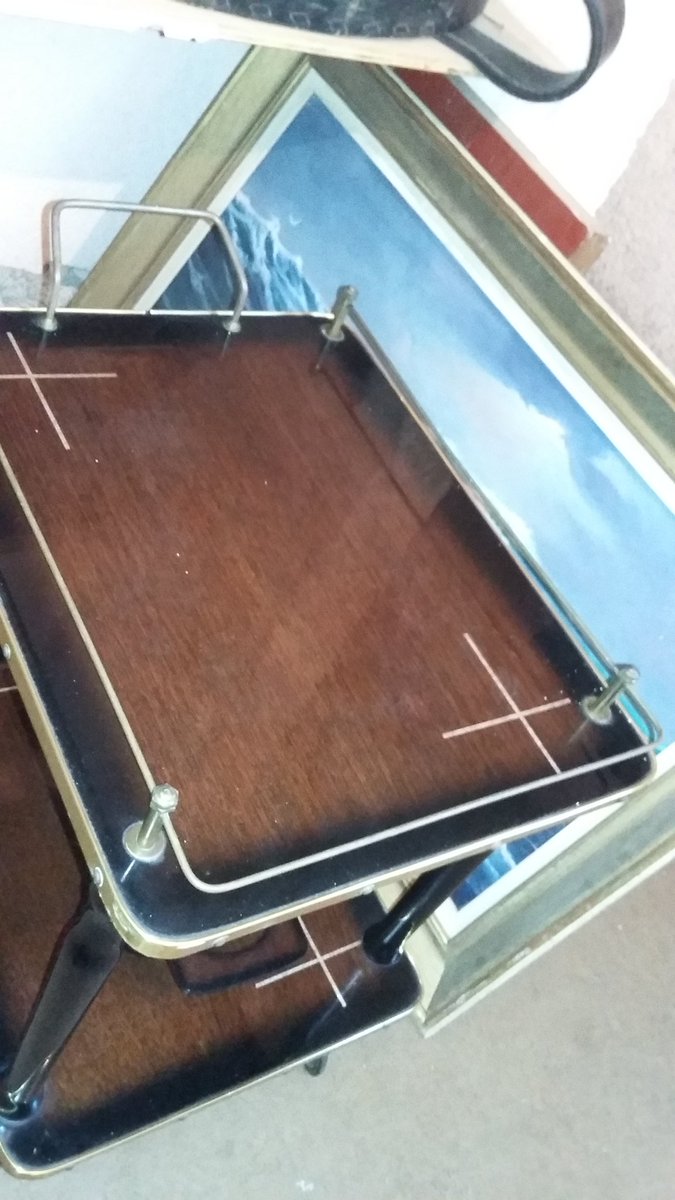 ANTIQUISIMOO's tweet photo. Mesa bar de servicio 1960 https://t.co/kelLNe5j7u