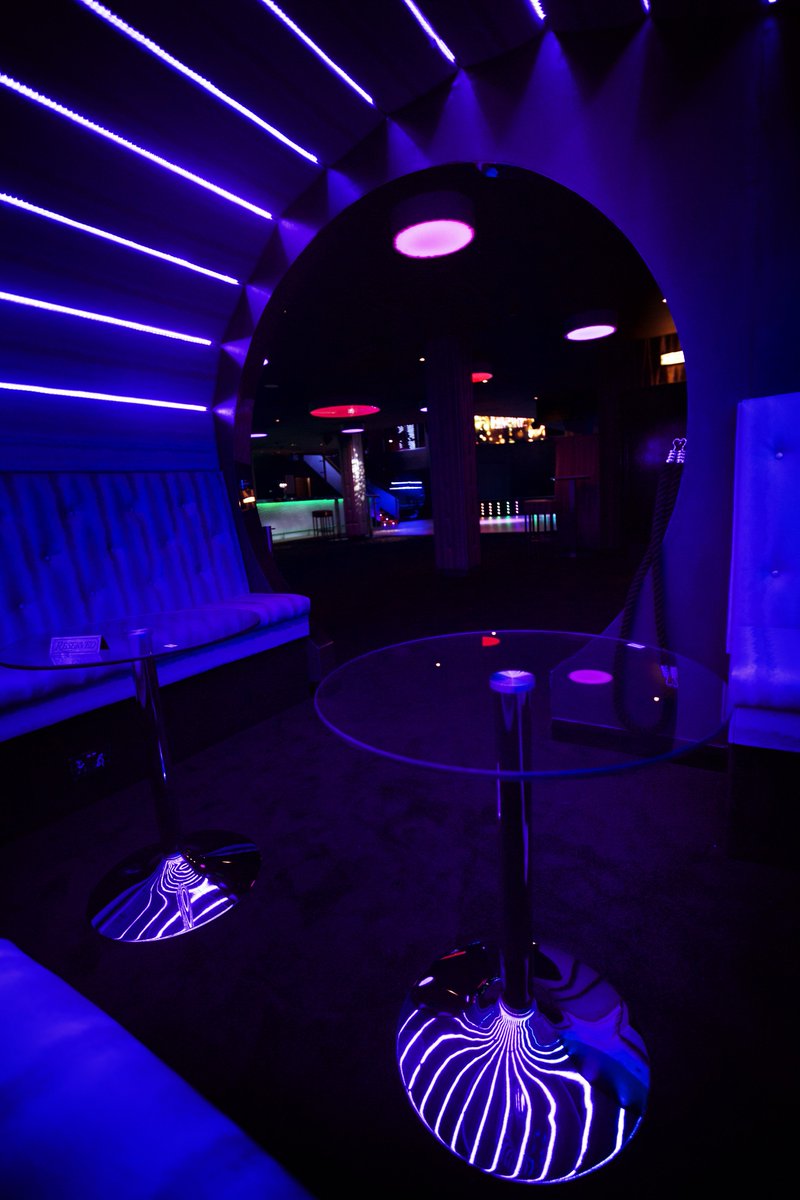 Empire_bedford's tweet photo. #Competition #WIN #A #BOOTH LIKEANDSHARE #FACEBOOK #GRANDOPENING #Qjump #BottleofCîroc #Mixers #Shots
#HouseBubbly https://t.co/jWCdQRCJ1e