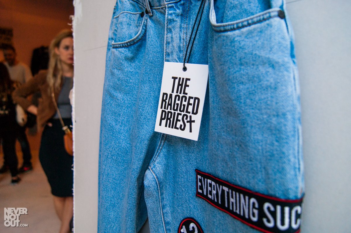 NeverNotOut's tweet image. Get BTS at @TheRaggedPriest Autumn 2016 launch preview! bit.ly/nnoxraggedautu…
#theraggedpriest #fashion