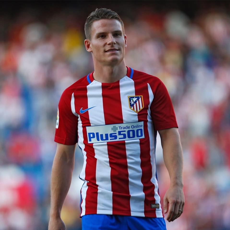 RANDOMSPORTSR's tweet photo. OFICIAL: EL FRANCES EX-JUGADOR DEL SEVILLA KEVIN GAMEIRO NUEVO JUGADOR DEL ATLETICO DE MADRID https://t.co/qoApu7CTRO