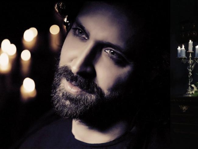 HrithikInspires's tweet photo. "The only way 2live on 4ever's 2etch ur name in othr ppls hearts. #onlylovelasts"~ @iHrithik
10 Days To MohenjoDaro https://t.co/BlKcoAfSB9