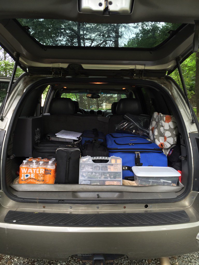 sassylady1103's tweet photo. Feel like I'm missing something. There's so much space!!! #roadtrup #GenCon2016 https://t.co/Rgg3Ro6pVd