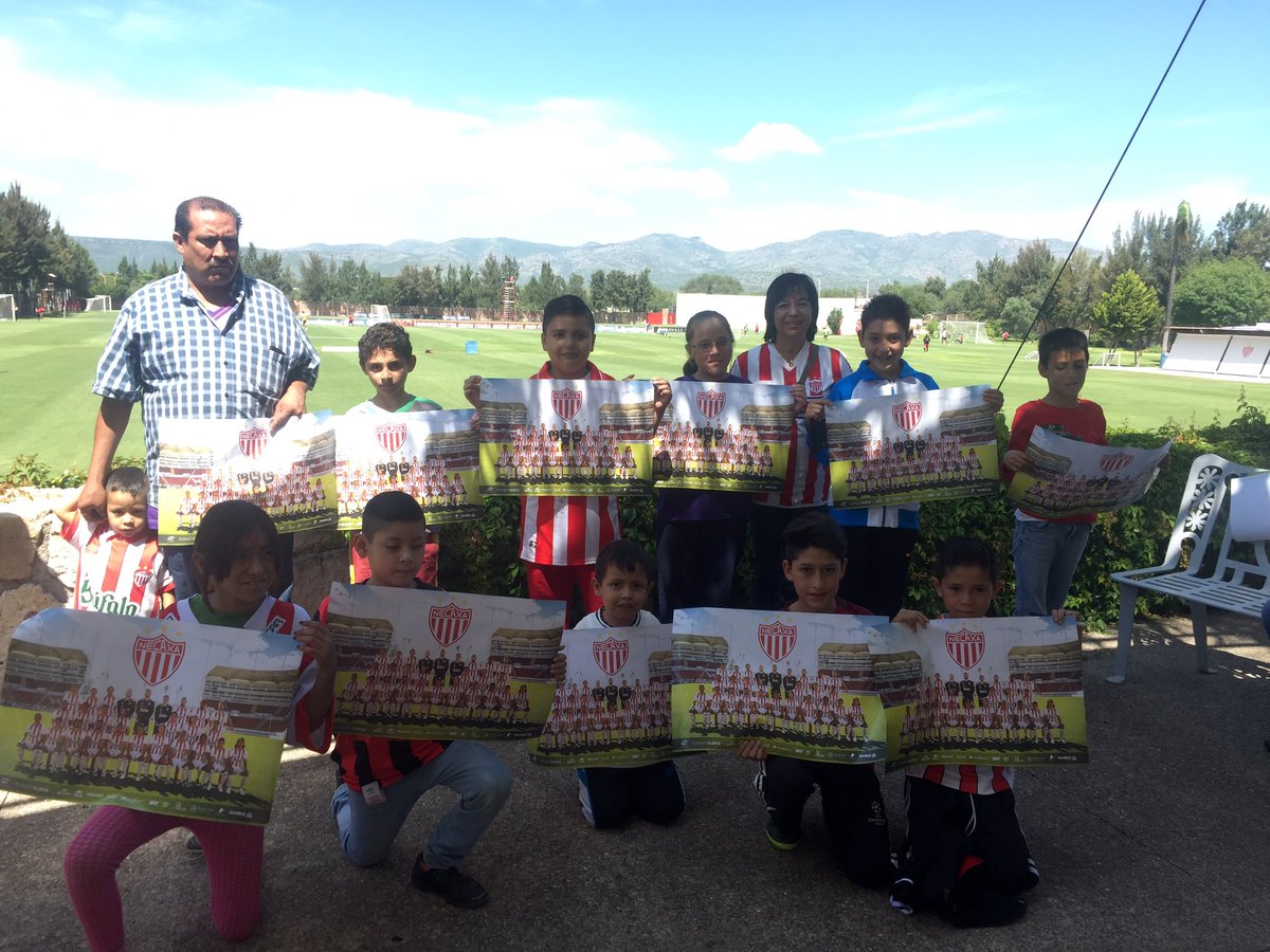 ClubNecaxa's tweet image. Hoy nos visitan niños del #HospitalHidalgo para conocer #CasaClubNecaxa Bienvenidos!!!