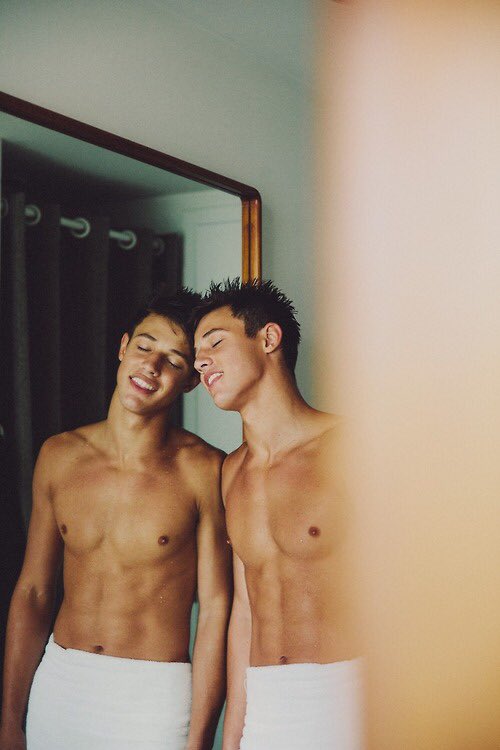 Therealgio99's tweet photo. 7 billion smiles and yours is my favorite! 💖 @camerondallas #CamFollowItalianFans https://t.co/yLmk0chz8v