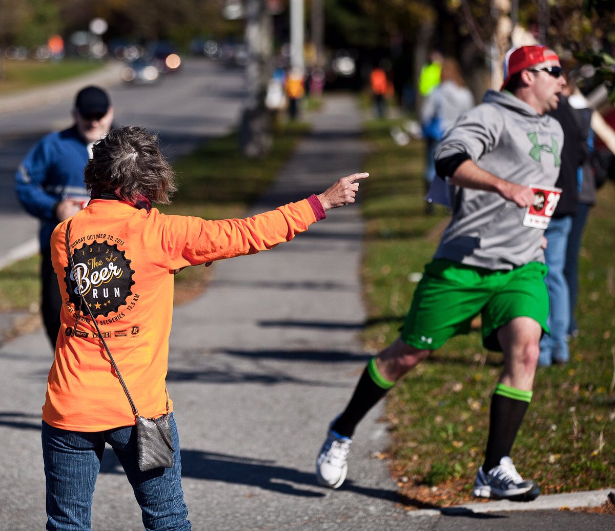 CanadaBeerRun's tweet photo. We R looking for:

- Brewery Captains
- Race Kit Pick Up
- Route Marshals
- Beer Bunnies

#whoop #CanadaBeerRun https://t.co/mBTd7P3A3N