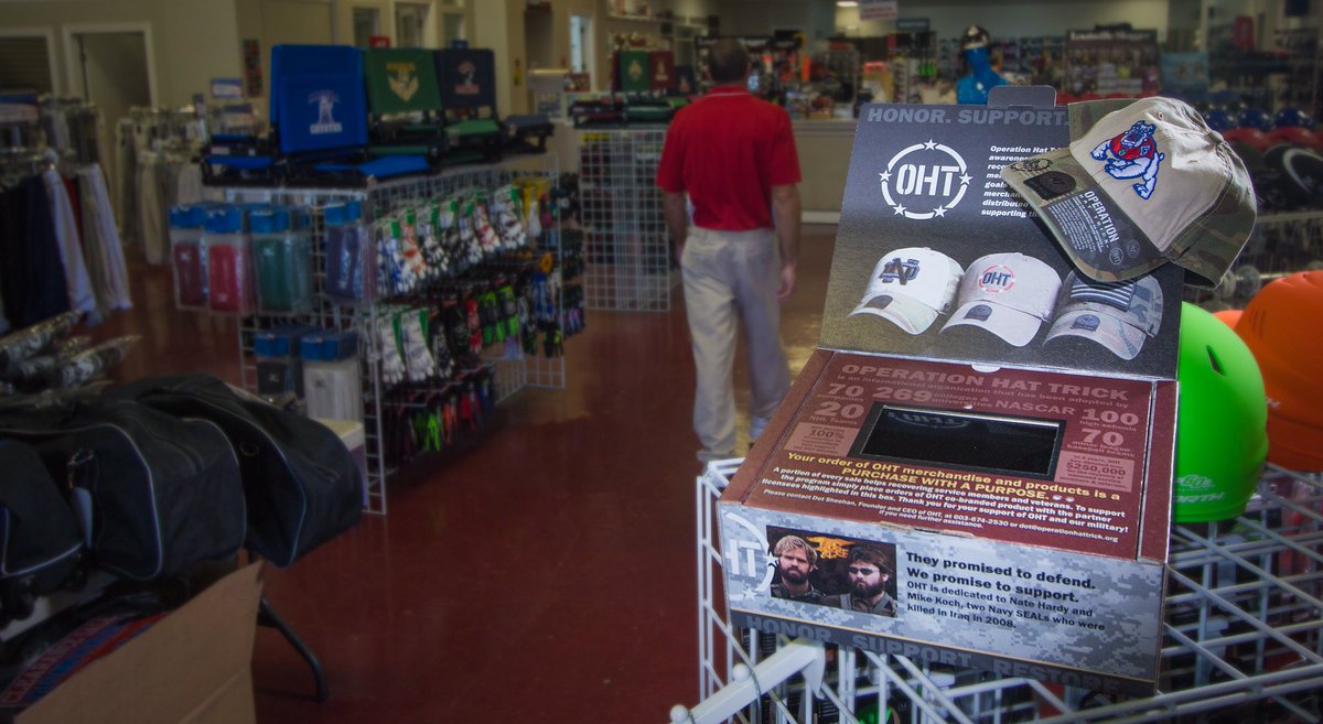 FanInABox's tweet photo. @SupportOHT asked us to create this memorable promotional package to make a statement! https://t.co/oWxiaZys7s https://t.co/3m7xGcCba0