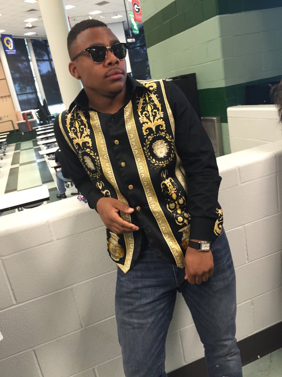 Dorceus28's tweet image. Happy birthday bro it's not a day goes by I don't think about you 💔. Love you and miss you bro #RipDJ