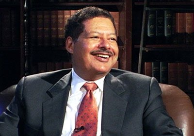 MohamedAbuHamed's tweet photo. إنَّا لله و إنَّا إليه راجعون ننعي ببالغ الحزن و الآسى العالم المصري الجليل الدكتور أحمد زويل و نسأل الله له الرحمة https://t.co/4Ya9JwqnRK