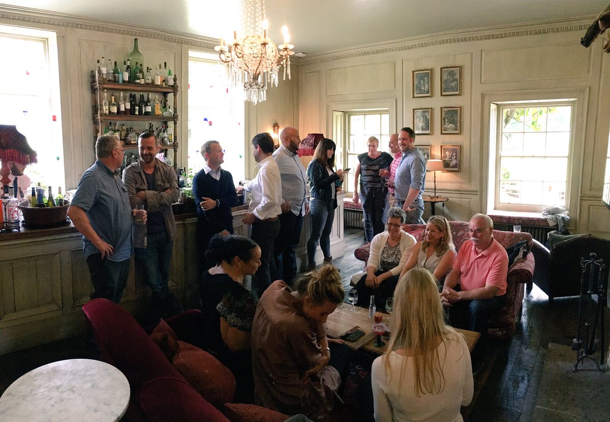 PaulJ_AP's tweet photo. Delicious lunch @The_Pig_Hotel with team  @ALISON_PRICE #eventprofs @PaulJ_AP https://t.co/QjefyfLoqX