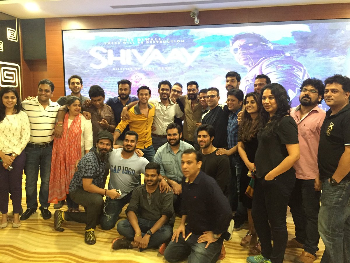ajaydevgn's tweet photo. #TeamShivaay https://t.co/AgwUabXLD1