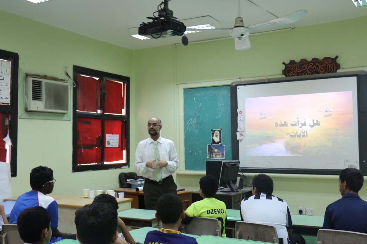 aleshbal's tweet photo. تم اليوم الثلاثاء تقديم دورة في مهارات العمل التطوعي للاستاذ وائل إبراهيم https://t.co/7LmSg6Bvhl