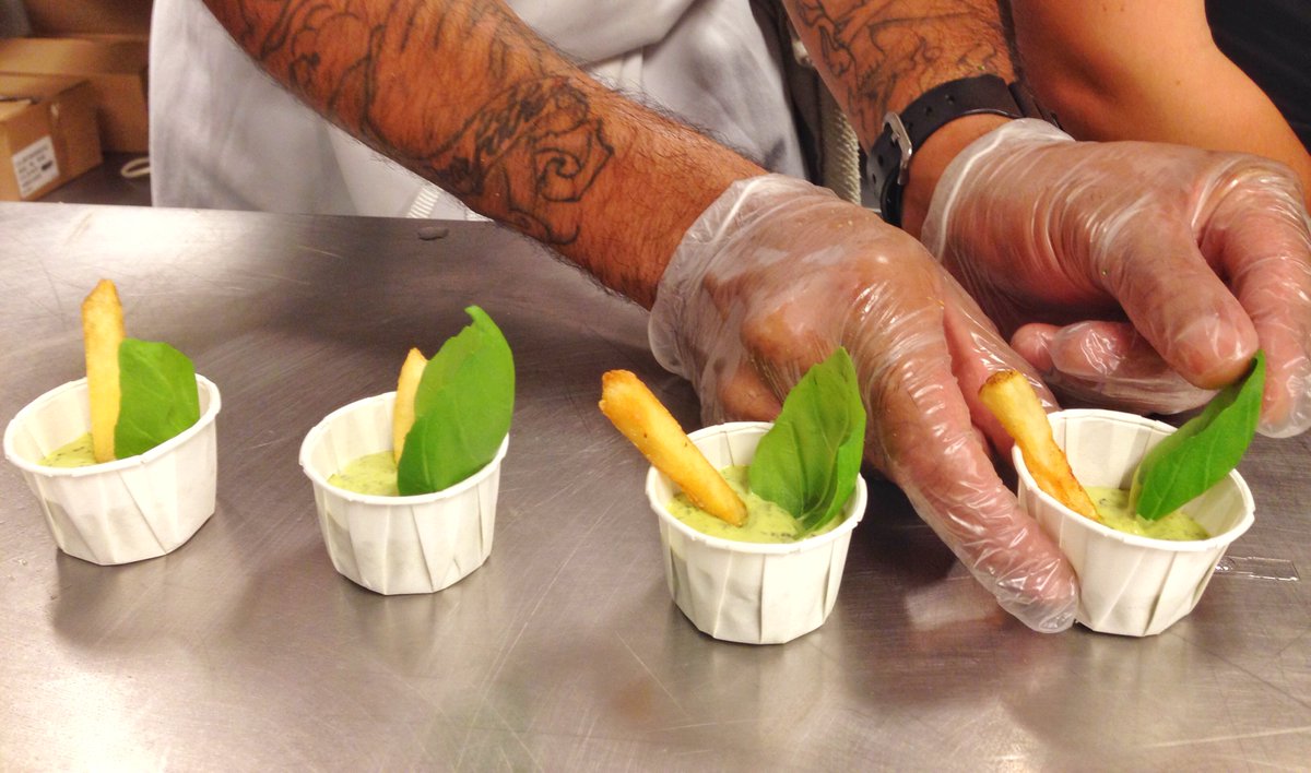 BoxFrites's tweet image. Our Garden Basil Pesto Sauce features basil grown right here in Queens from our friends at @gothamgreens!