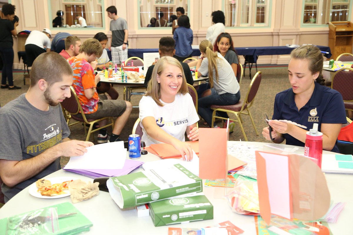 PittStudents's tweet image. Thank you to everyone that stopped by the @PittServes SCEC Service Fair today! #PittCares #PittNow