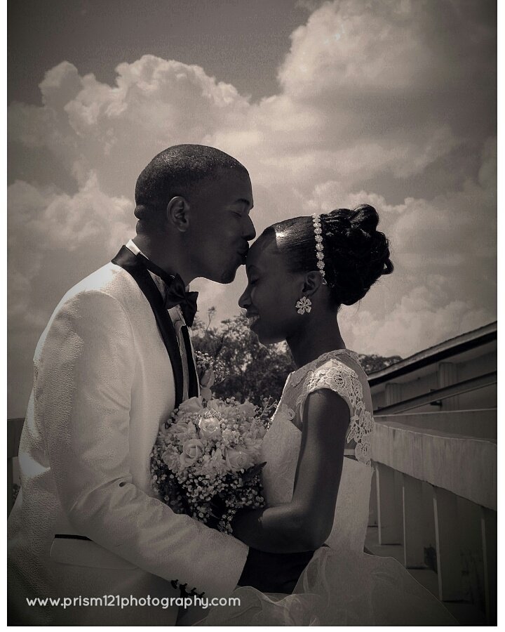 priscillahprim's tweet photo. Love begins with a smile, grows with a kiss, and ends with a #RING
Allan #weds Marion
#congs https://t.co/nyLeu2O57p