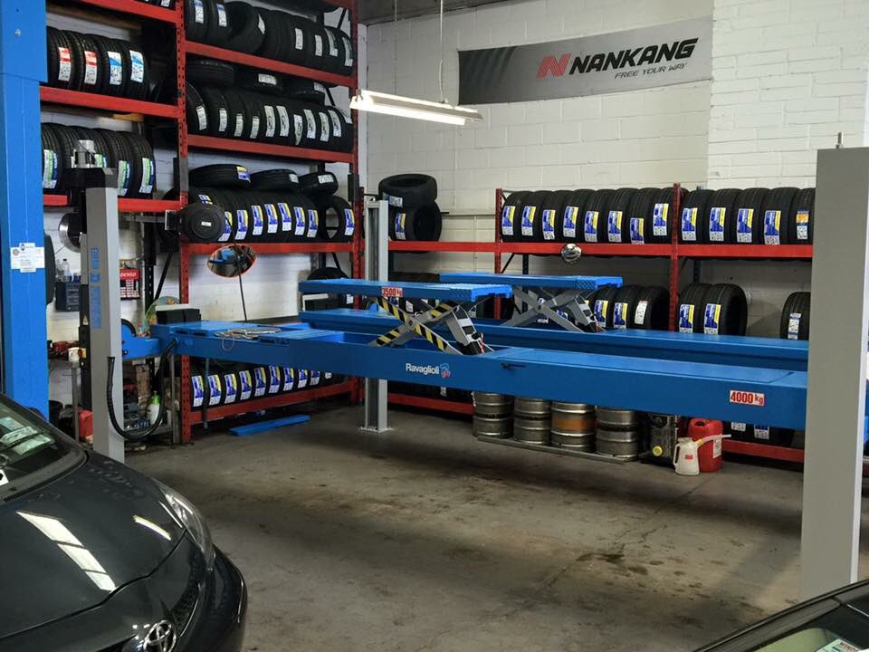 Equipcoireland's tweet image. Tommy Tucker Tyres loved their first RAV lift so much they bought three more! #ravaglioli #tools #garage #tyres