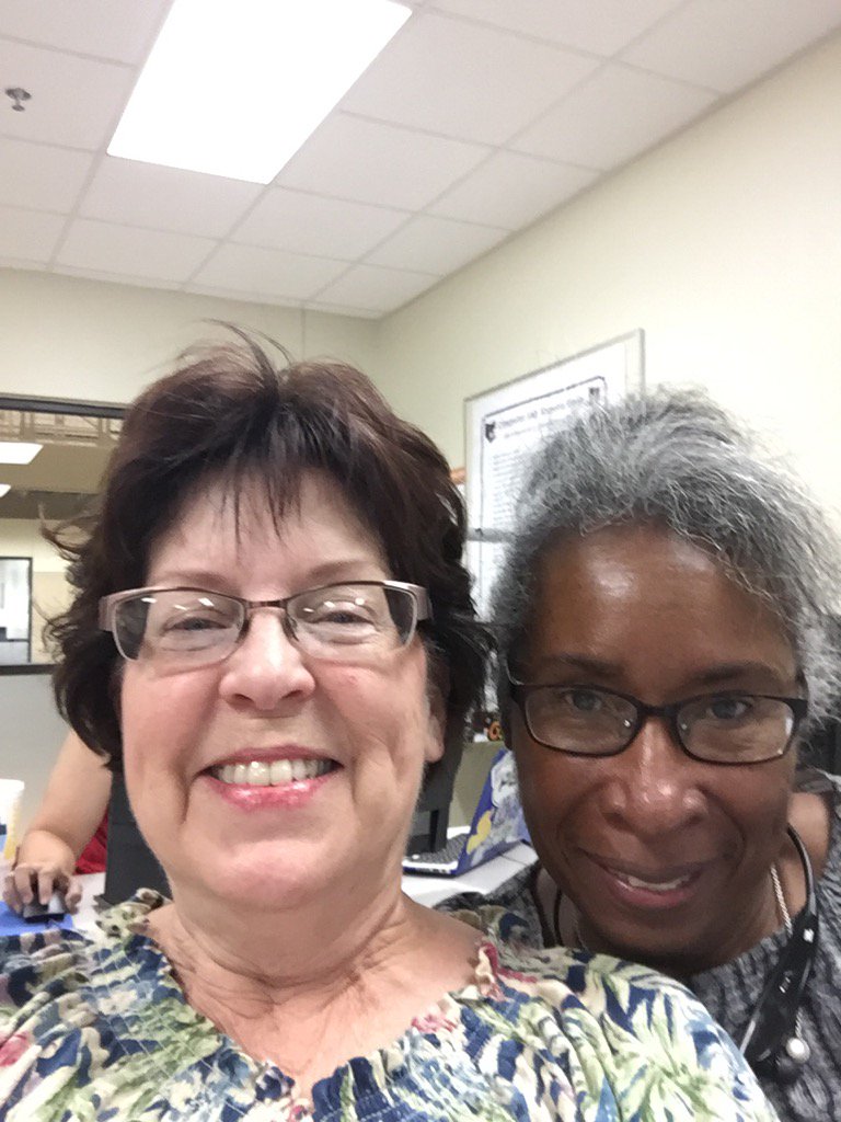 mbarcher's tweet photo. We are ready for tonight's chat!
#pisdetsi https://t.co/2CxyHS8bEU