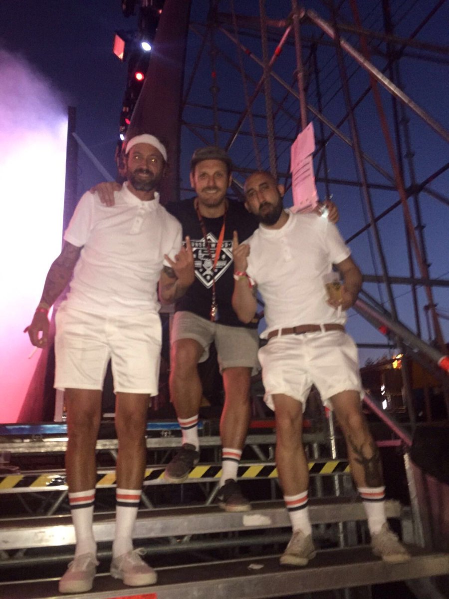 CheeseBaconDjs's tweet photo. @LowFestival cuando nos podemos subir otra vez al escenario!!?? https://t.co/V1T7N1LdVg
