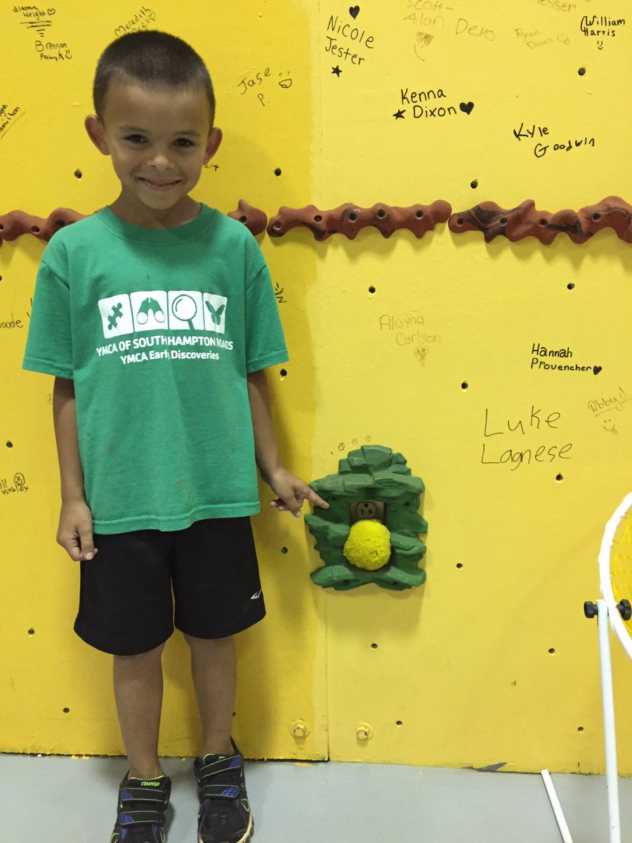 Hunter made amazing overhand throw from 20 ft away. <a href="/krbiles/">Kevin Biles</a> <a href="/PleasantUnionYR/">Pleasant Union Elem</a> <a href="/Lamannawizards/">Jason Lamanna</a>