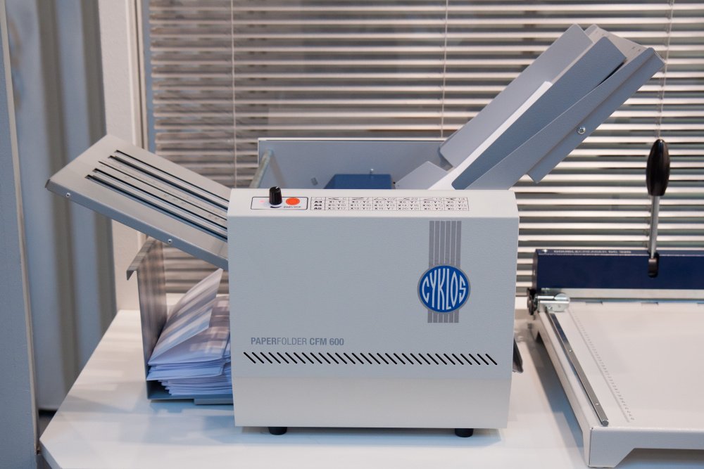 Punchbind's tweet image. Affordable reliable and easy to operate #punchbind #office #paperfolders #paperfolding machines #CFM500 #CFM600