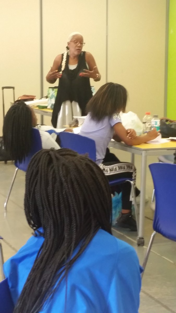 FergusonPnxSTL's tweet photo. Parkway Sch Dist Step Team had a great week in boot camp writing, speaking, history &amp; civics skills! Ready to learn https://t.co/ff5eL07a1M