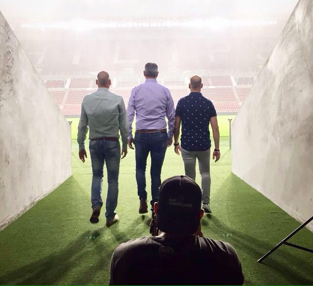 Creative work in progress! Een nieuwe spraakmakende najaars campagne van @PhilipsLightNL. Stay tuned.
