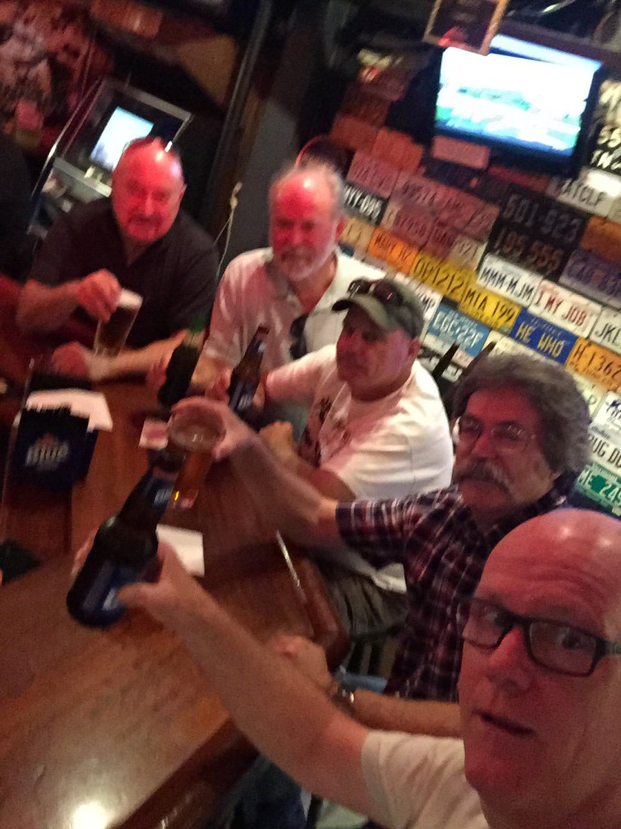 OFBaseballTrips's tweet photo. @AnchorBarWings back to where the baseball trips began #33yearsinthemaking completing the cycle on to @Dodgers https://t.co/8wNsXre2GZ
