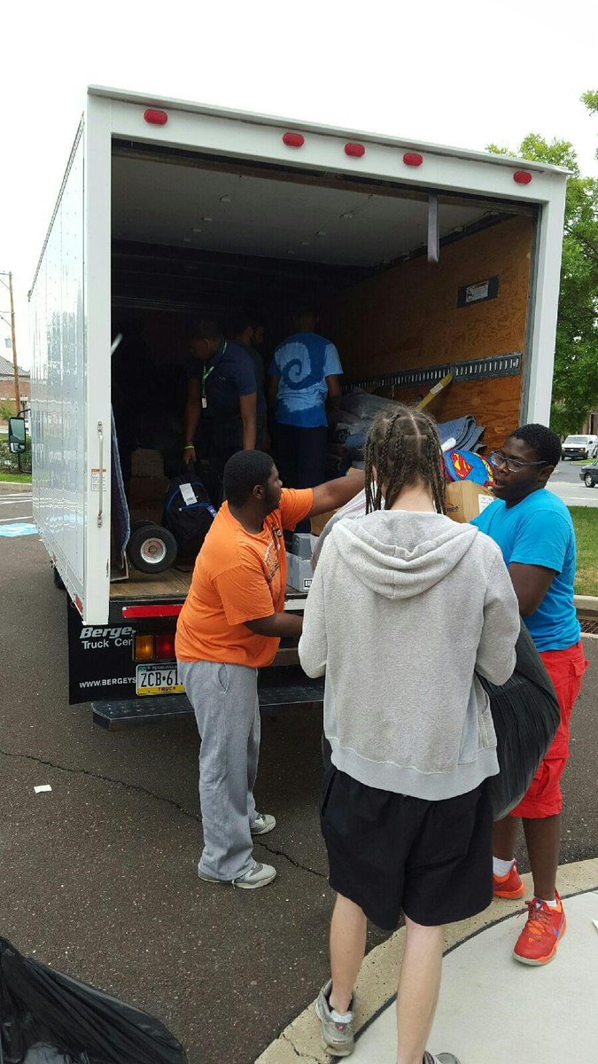 CVCAPA's tweet photo. @CVCAPA youth helped @NPUW get ready to #StuffTheBus tomorrow! #LiveUnited https://t.co/U5hP0lGOCH
