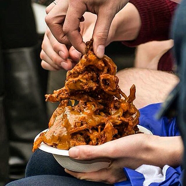 LittleLassiShop's tweet image. Bhaji bowls all round this weekend @WildernessHQ come get your sticky fingers all over it #BhajiBowl #Lassi #Chai