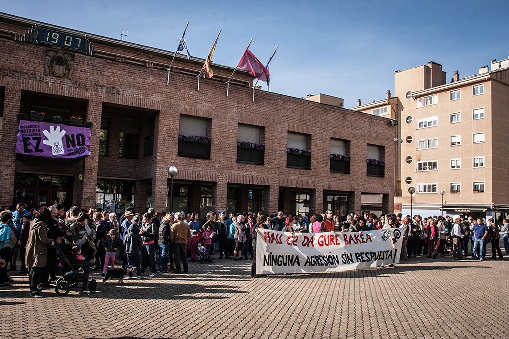 AhotsaInfo's tweet photo. Barañain se echará mañana a la calle para denunciar un nuevo caso de violencia machista https://t.co/hzRPvS3UnO https://t.co/GWZpNney03
