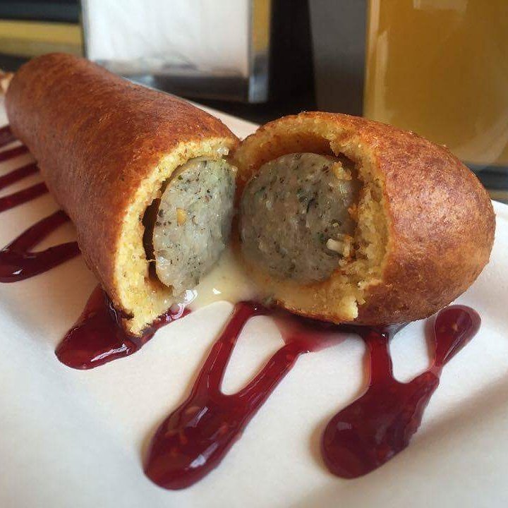 corndoggies_'s tweet photo. We know you've been dying to try one of our specialty dogs!  Come tonight to the city park food truck rally at 5:30! https://t.co/su7Q2IbspX