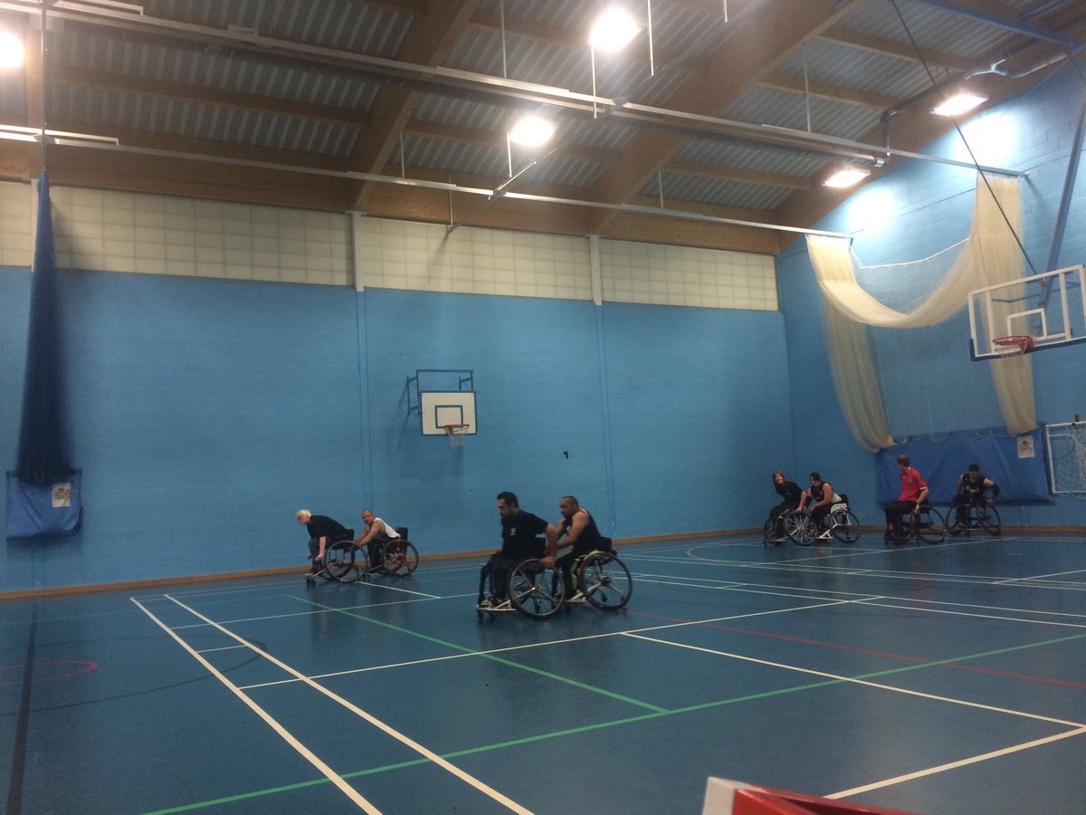 WaspsCommunity's tweet photo. Thanks to @WarwickBearsWBC for inviting us over! Great club promoting disability sport in the community! #AllezBears https://t.co/sc1IDmbR3o