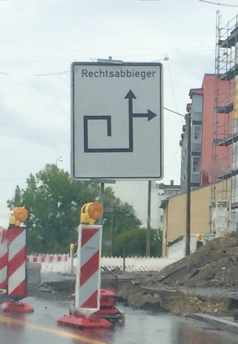 munichkindl's tweet photo. #FunnySigns in #München - wohin bitte geht die Reise? Ausfahrt Mittlere Ring Ecke Passauerstr. Geht's noch? https://t.co/jqWa9IqT5J