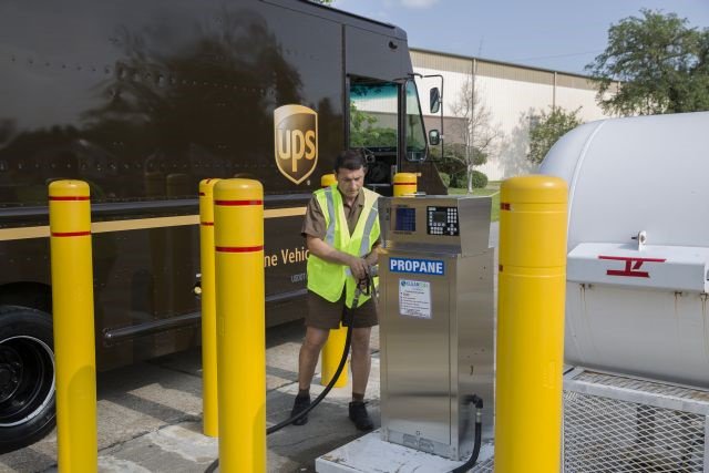 UPS Drives 1 Billion Cleaner Miles, Meets Goal Early automotive-fleet.com/channel/green-… #fleet
