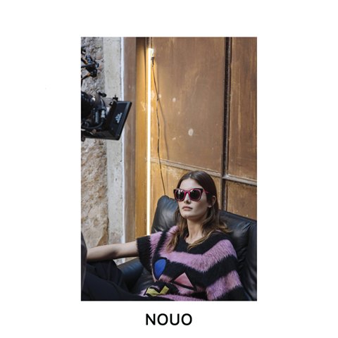NOUOPRstyle's tweet photo. Fresh new shades seen backstage of the #EmporioArmani #FW16 campaign set, snapped by #LachlanBailey.
Cc: @armani https://t.co/cnfFmevVg8