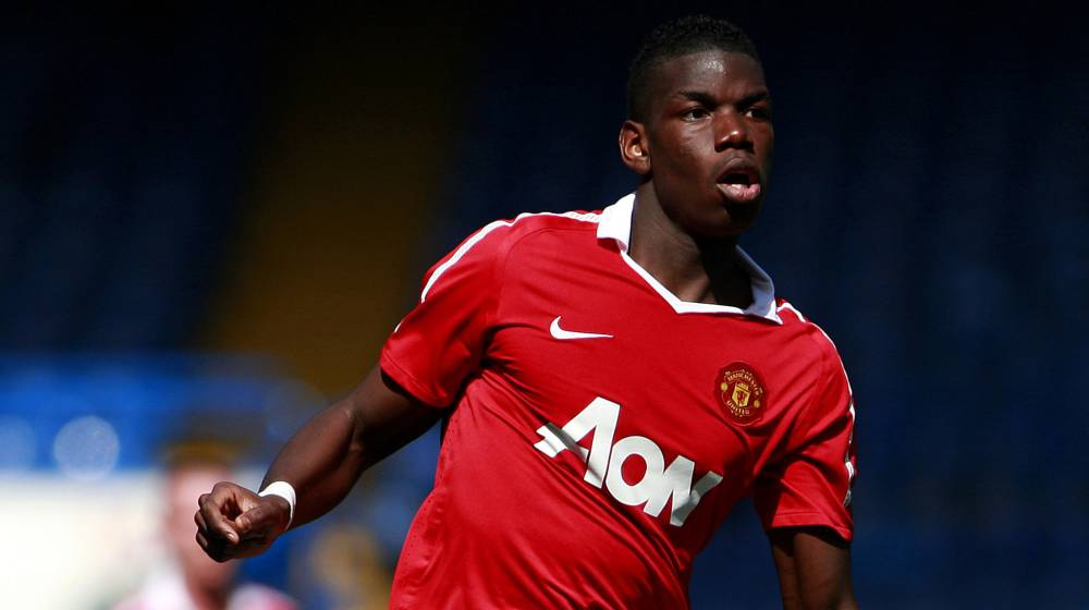 AS USA (@english_as) on Twitter photo Pogba to complete world record-move to Manchester United tomorrow en.as.com/en/2016/08/02/β¦ Pogba to complete world record-move to Manchester United tomorrow en.as.com/en/2016/08/02/β¦