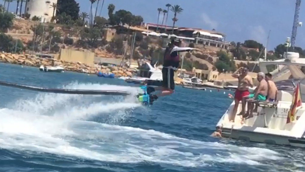 well this is my mate dangerous paul about to live up to his name  crunch!