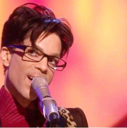 THEPURPLEONE5's tweet photo. I Love you prince Roger Nelson https://t.co/VsseZqvzpu