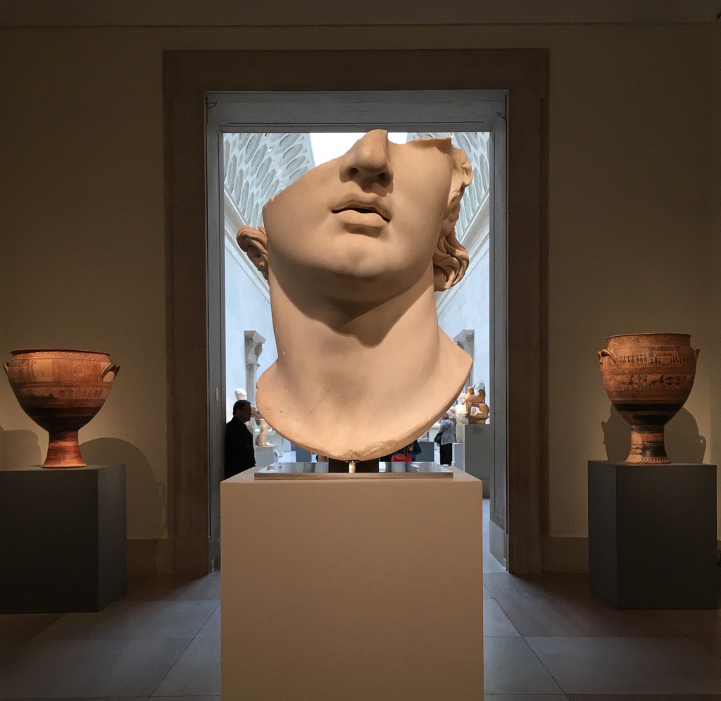 Medienstuebchen's tweet photo. Top story: @CarolTurturro: 'Glad he's still here. @metmuseum #MetPergamon ' https://t.co/noiqxB3cTI, see more https://t.co/ETfHP1yzj7