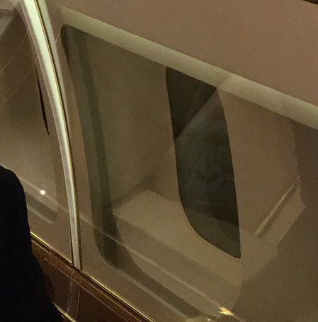 FunniestTrends's tweet photo. holy shit https://t.co/K0tYrMonm3