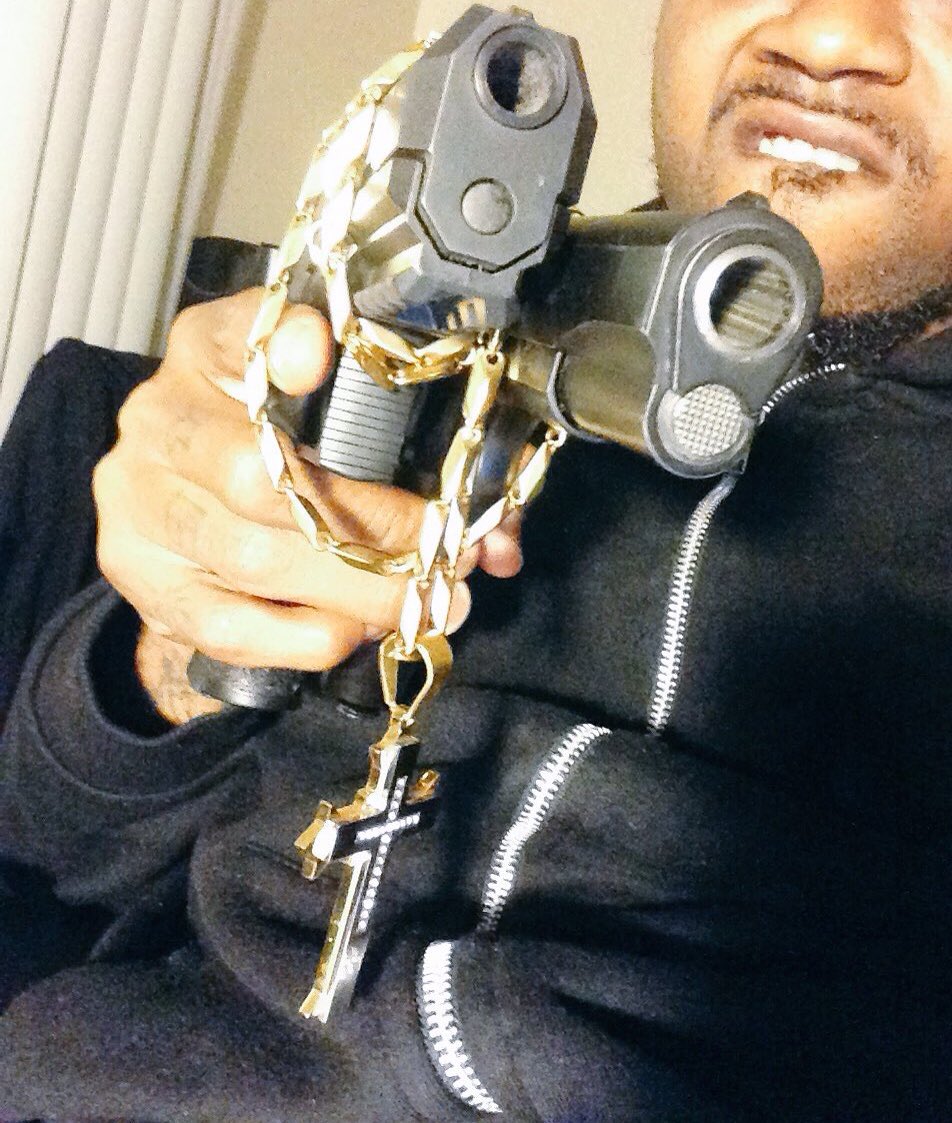 REALprincehyph's tweet photo. We POLED up #richforeva #uglygang wit that #shootshoot @richthekid ma nigga the longway https://t.co/oVwgHbZHHM