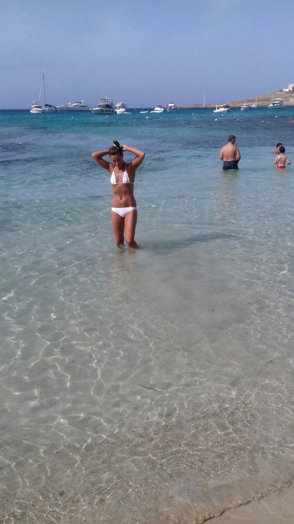 AnaNikolic13's tweet photo. 👙🏊☀ https://t.co/cbApjE88gW