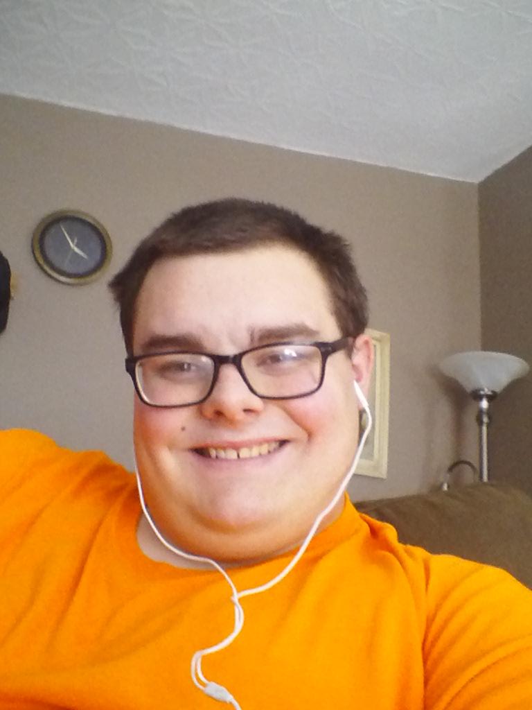 austinmeyer16's tweet photo. Be for and after I shaved my breed @thommyguns3 @ziggtwigg @DeadZone2323 @aLiLCrankCrank @austinmeyer16 https://t.co/Wj20VvM8XS