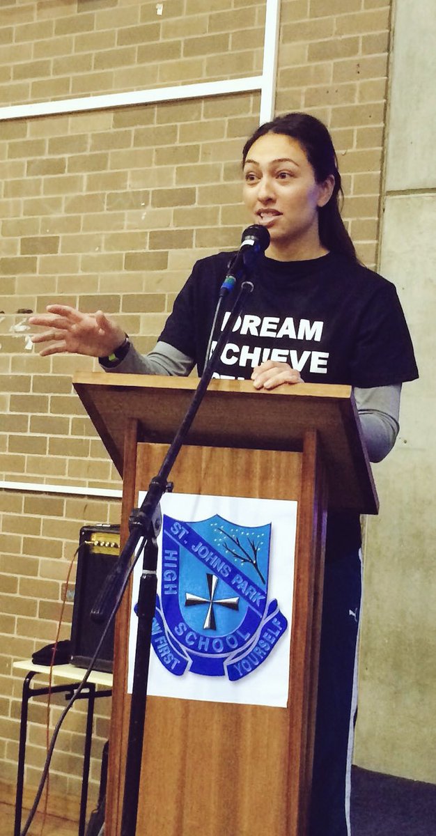 SJPHS's tweet photo. #FistsDown inspiring youth to make better decisions and stopping youth violence @FairfieldPolice @SydneyPacifica https://t.co/Z2OFyYFNBr