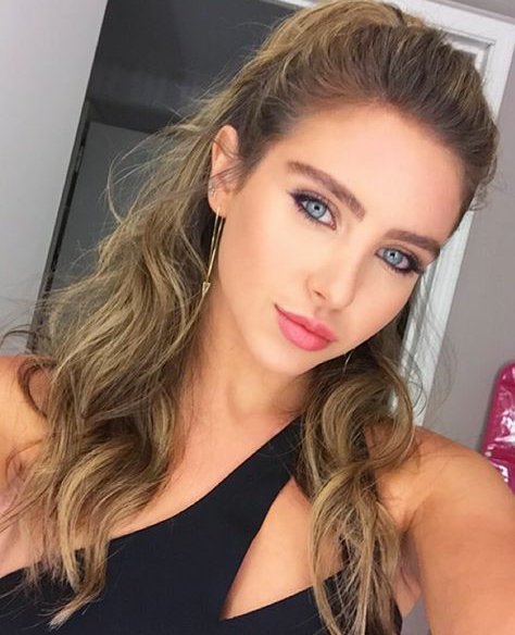 SoyPhoebeGrey's tweet image. «There is no one like you and that's your power» 

No soy nueva por aquí pero quiero refrescar mi TL ¿RT?👇