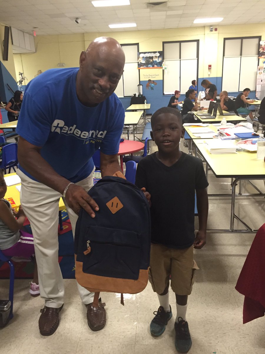 DarlingSped's tweet photo. @WinchesterElem #RedeemedChurch #OffToAGreatStart https://t.co/SFRvzjiFoF