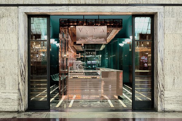 youonlylive1nce's tweet photo. Old art deco train station converted into gorgeous café in Florence. https://t.co/5sMEEH1vZZ https://t.co/SQw7EvH2Hv