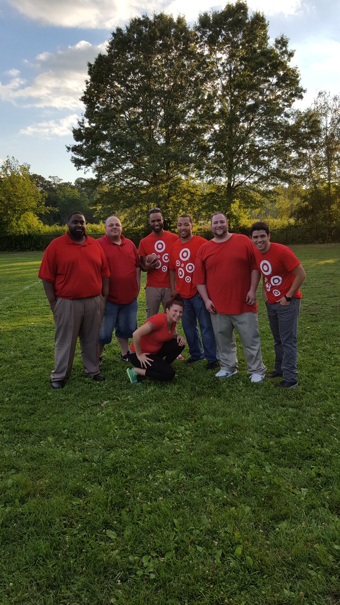 JessAvery523's tweet photo. #NationalNightOut #D460 @julesx521 @DeSean_Hardy https://t.co/ug4QdaA08s