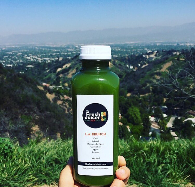 Since greens have a high water content, they’re easy to digest, which saves you energy &amp; keeps you cool #LA #juice