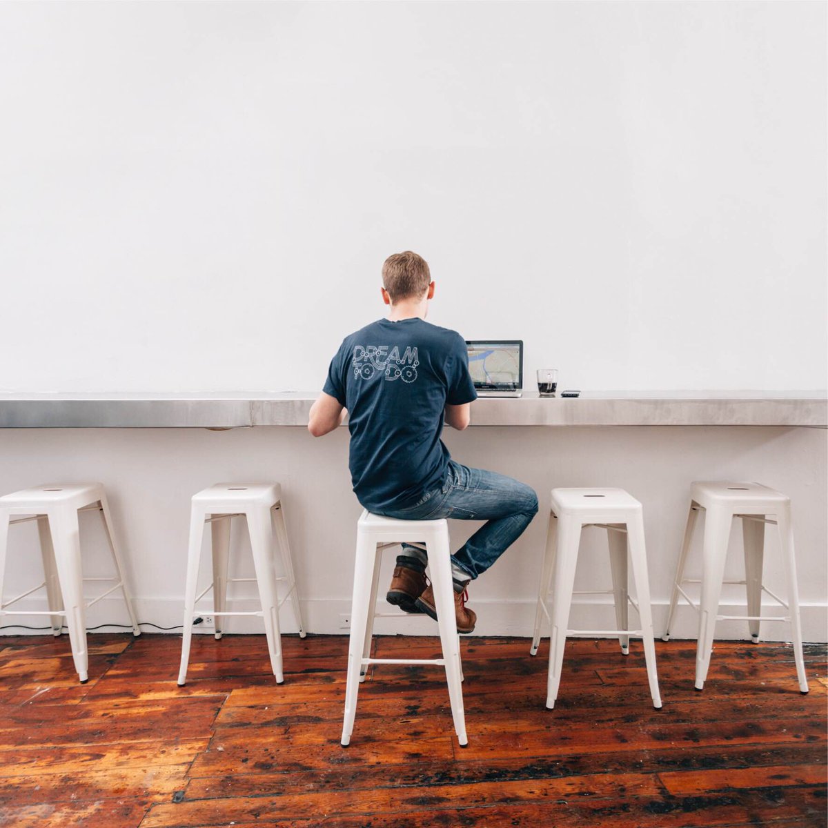 parative's tweet image. On the grind. Keeping it clean.