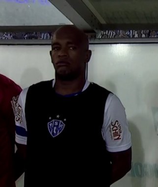 FutebolZueiroPA's tweet photo. Penalti em mim ................................. e peeeeeeeerdi 😂😂😂😂😂 https://t.co/3yRiJPq17R